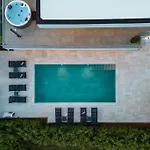 Zorina Heated Pool 45 M2, Jacuzzi & Sauna * Sveti Ivan (Istria)